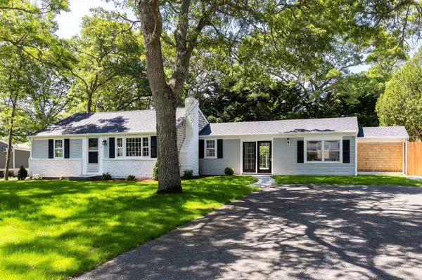 South Yarmouth, MA 02664,17 Sparrow Way