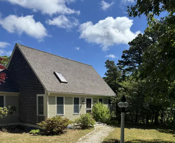 25 Vesper Ln Lane, Eastham, MA 02642