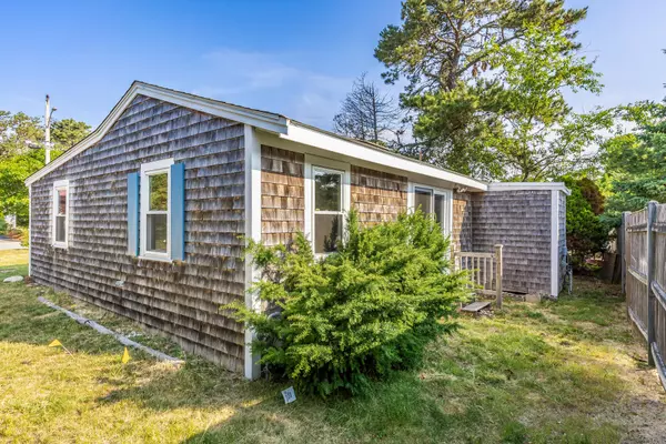 Dennis Port, MA 02639,12 Wixon Road