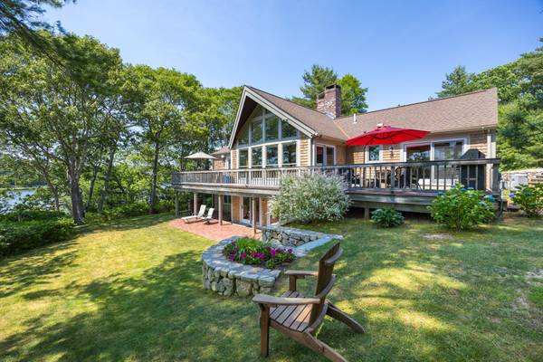 Cotuit, MA 02635,108 Bay Road