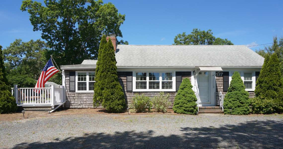 37 Elliott Drive, West Dennis, MA 02670