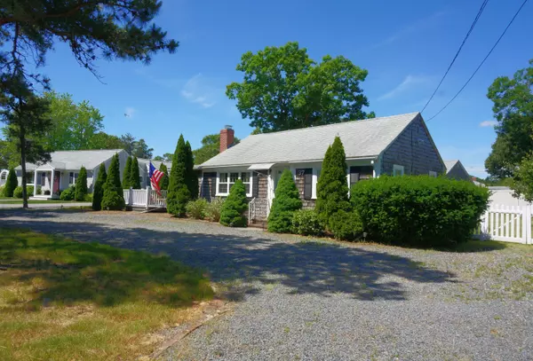 West Dennis, MA 02670,37 Elliott Drive