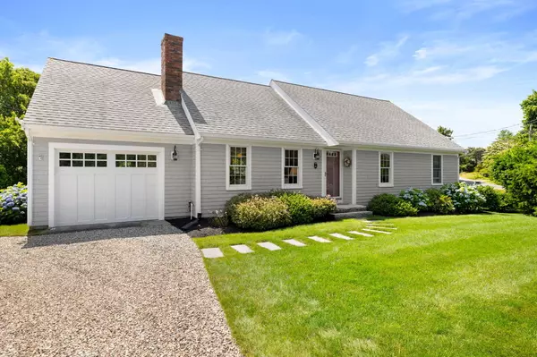 41 Seaquanset Road, Chatham, MA 02633