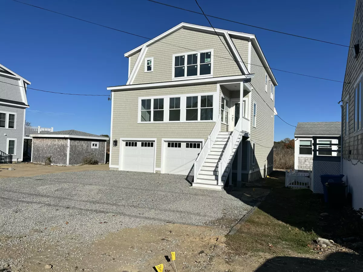 North Falmouth, MA 02556,117 Silver Beach Avenue