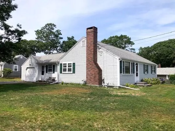 5 Arrowhead Drive, West Dennis, MA 02670