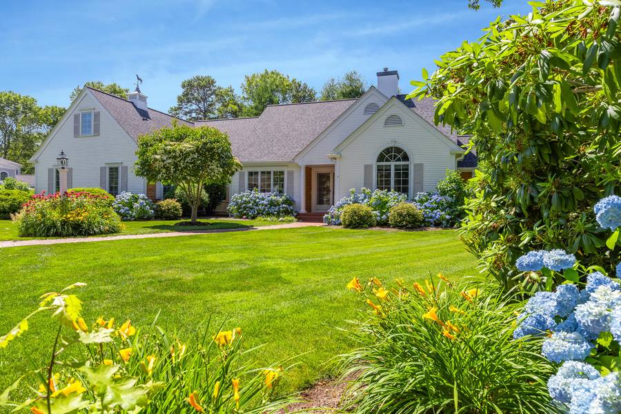 3 Ground Cover Lane, Sandwich, MA 02563