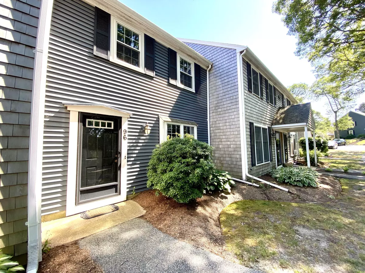 Brewster, MA 02631,96 Woodview Drive