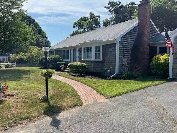 Yarmouth Port, MA 02675,17 Christopher Hall Way