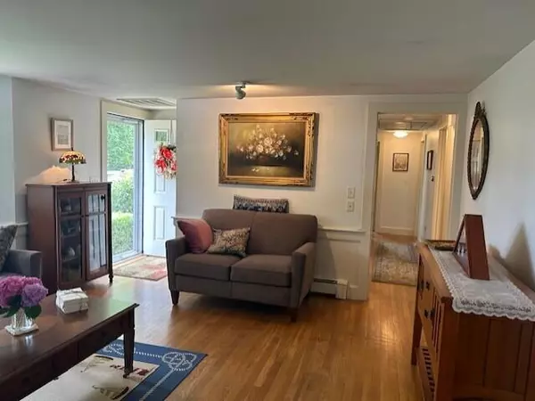 Yarmouth Port, MA 02675,17 Christopher Hall Way