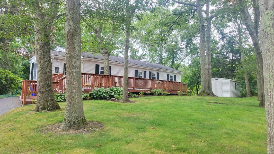 9 Driftwood Lane, Sagamore Beach, MA 02562