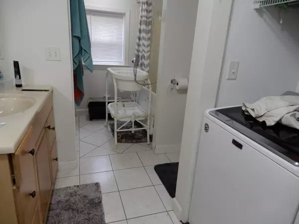 Centerville, MA 02632,14 Bee Lane