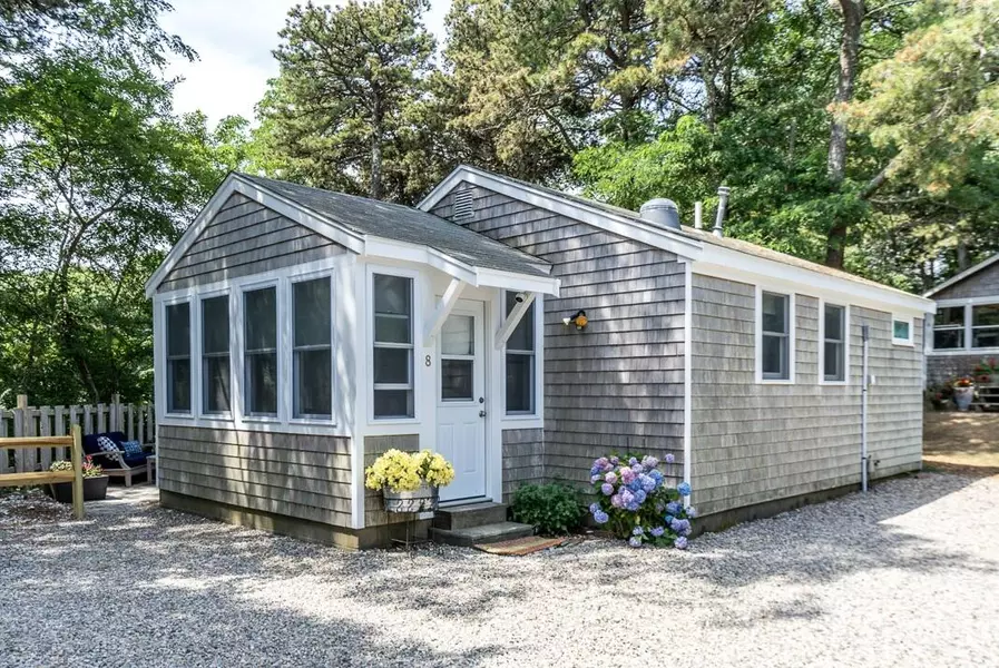 82 Shore Road #8, Truro, MA 02666