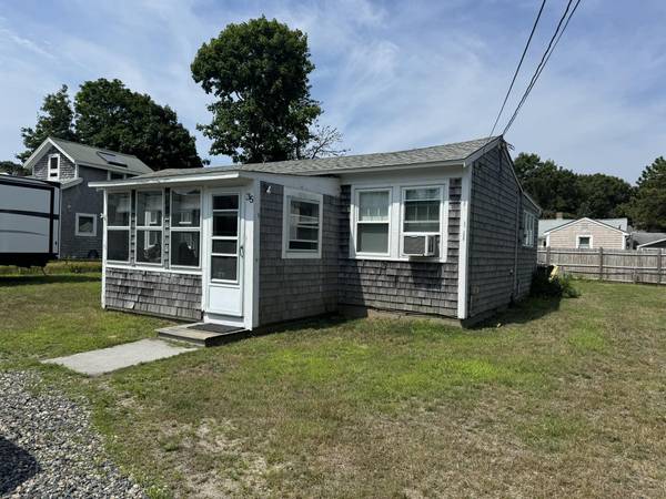 West Dennis, MA 02670,35 Park Drive