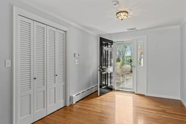 Osterville, MA 02655,162 Starboard Lane