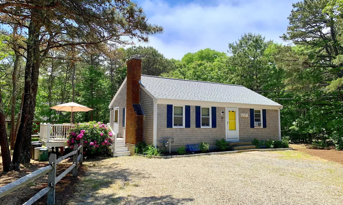 Eastham, MA 02642,305 Edgewood Road