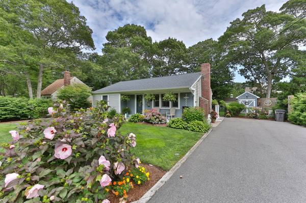 Hyannis, MA 02601,74 Castlewood Circle