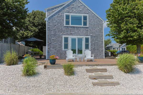 Chatham, MA 02633,3 Oyster Drive