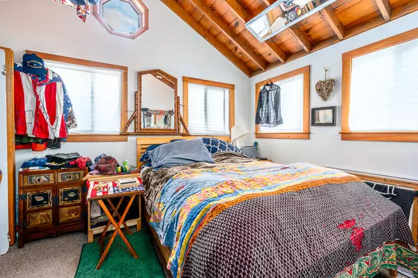 Truro, MA 02666,566 Shore Road #4