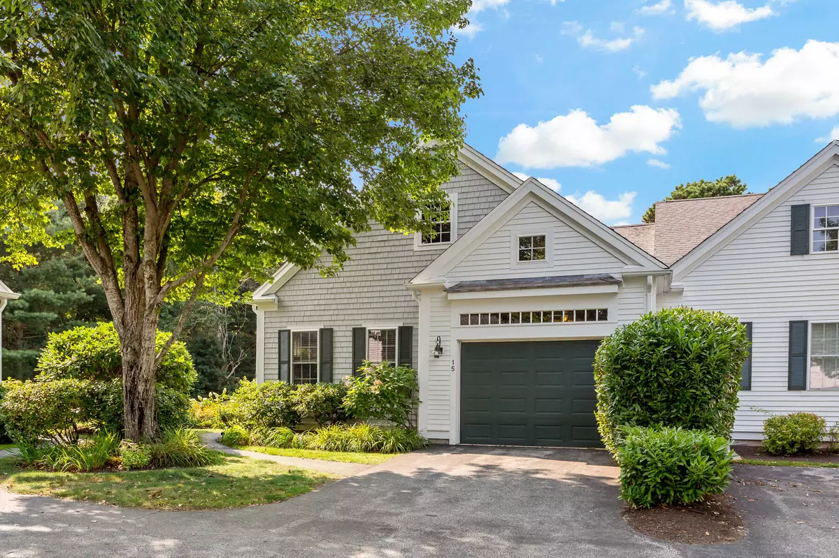 Bourne, MA 02532,15 Berrywood Court