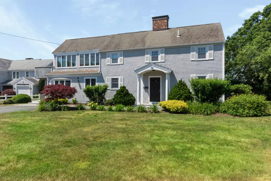 75 Harbor Road, West Yarmouth, MA 02673