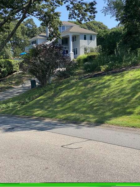 15 Clear Pond Road, Falmouth, MA 02540