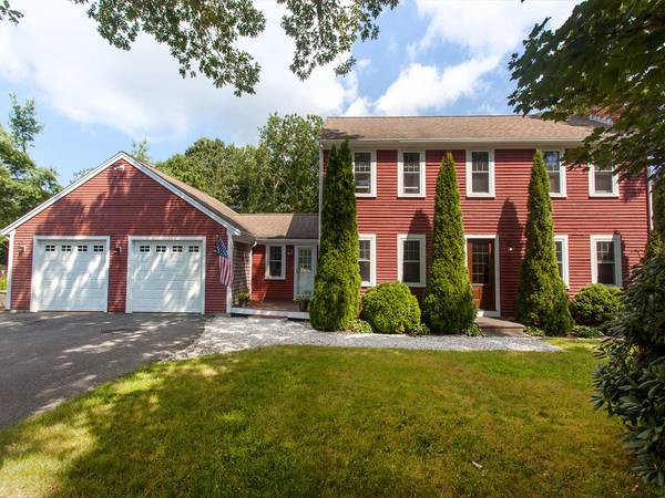 4 Windsor Road,  Sandwich,  MA 02563