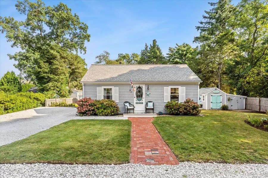 2 River Road, Pocasset, MA 02559