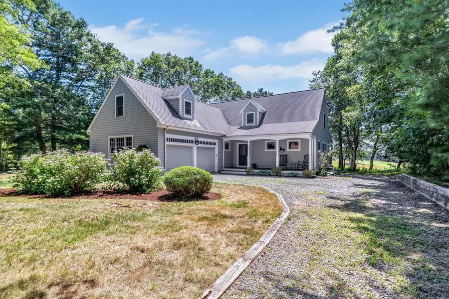 19 Michael Road, Pocasset, MA 02559