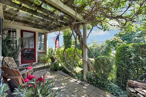 Provincetown, MA 02657,184 Bradford Street #U1