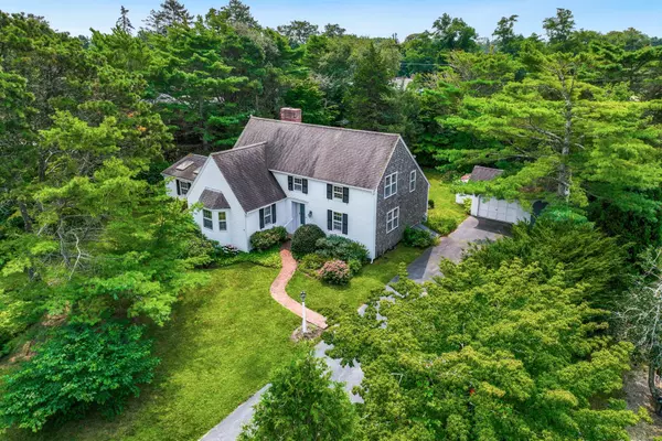 Chatham, MA 02633,17 Menekish Lane