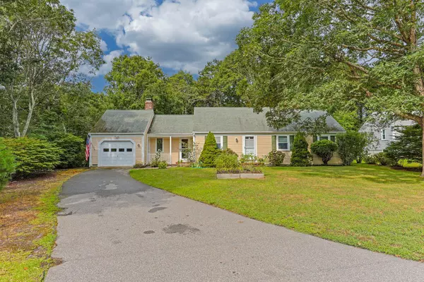 105 Thoreau Drive, Centerville, MA 02632