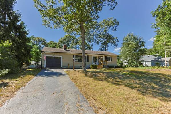 Centerville, MA 02632,17 Cyrus Drive