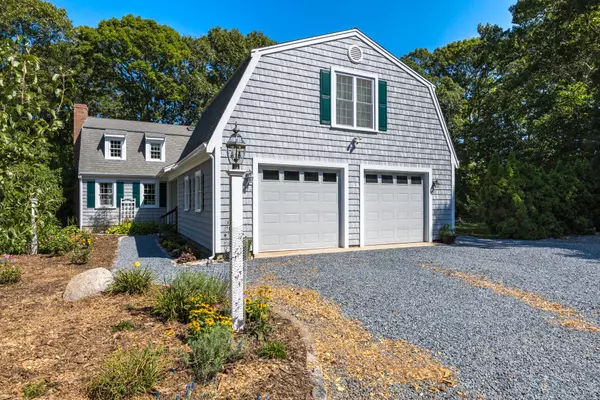 94 King James Drive, East Dennis, MA 02641