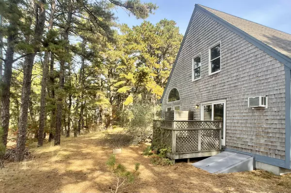 Wellfleet, MA 02667,60 Homestead Lane