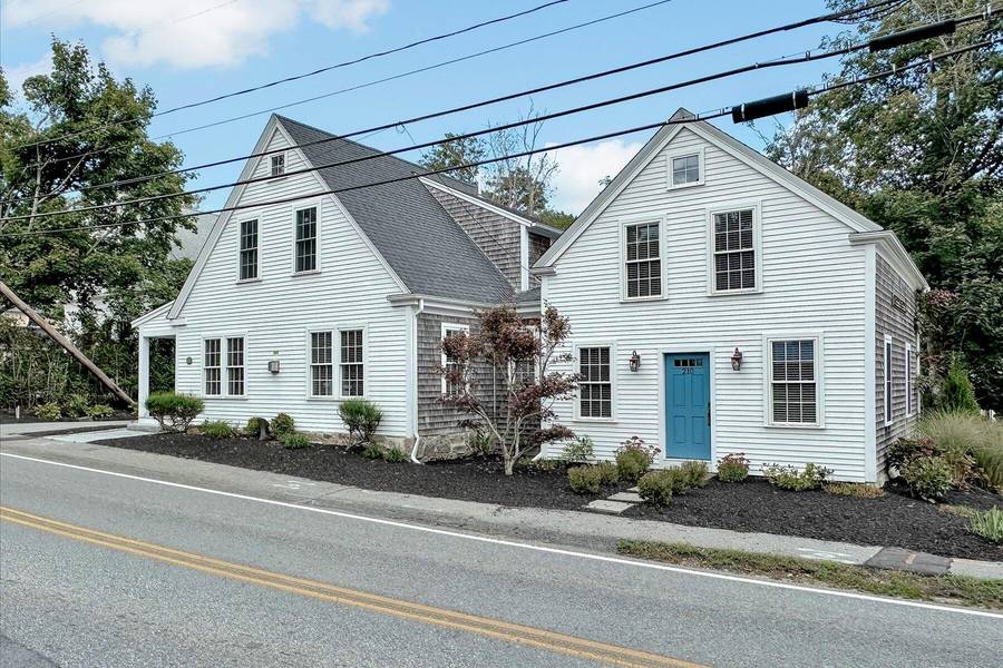 208 Route 6A, Yarmouth Port, MA 02675