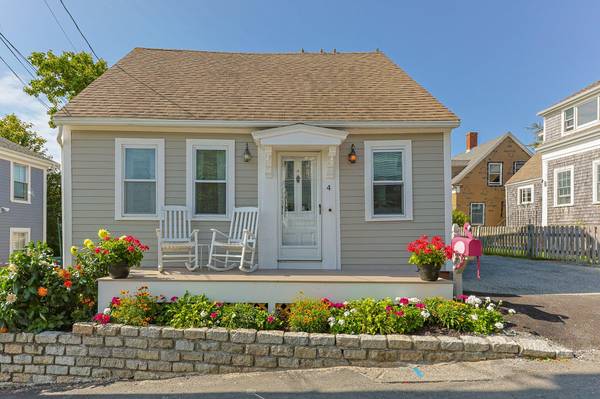 4 Carver Street, Provincetown, MA 02657