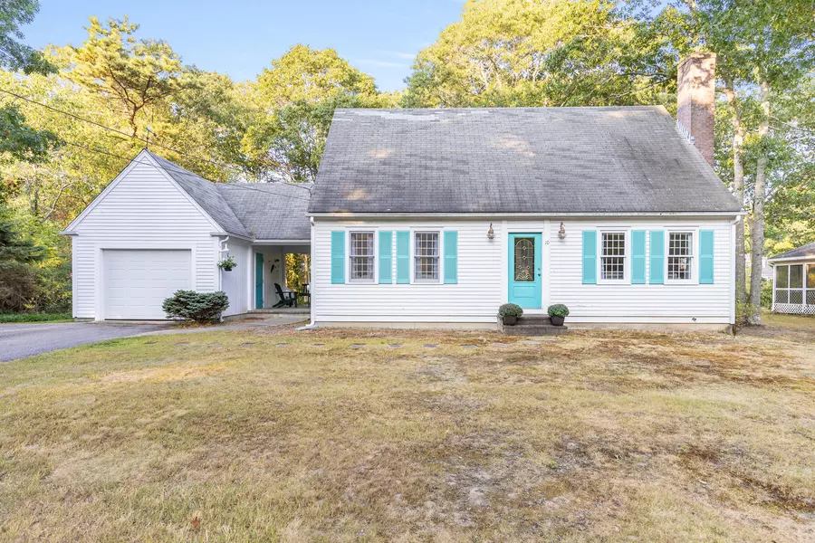 10 Samoset Road, East Sandwich, MA 02537