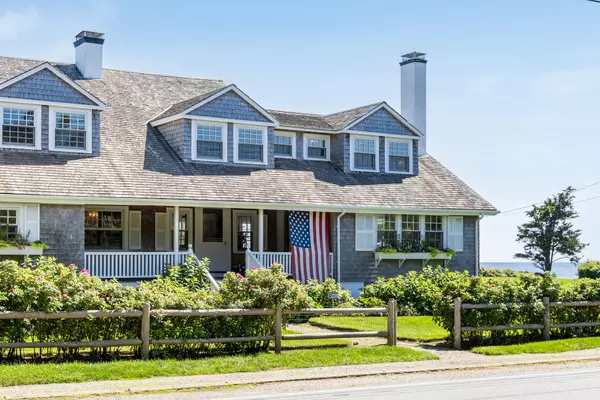 Osterville, MA 02655,264-265 Sea View Avenue