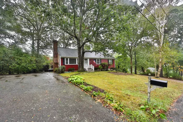 Yarmouth Port, MA 02675,19 Embassy Lane