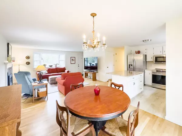 South Yarmouth, MA 02664,11 Poinsettia Drive