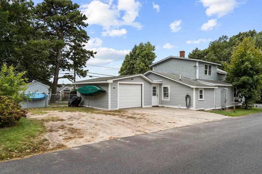 43 Pinehurst Drive, Wareham, MA 02571