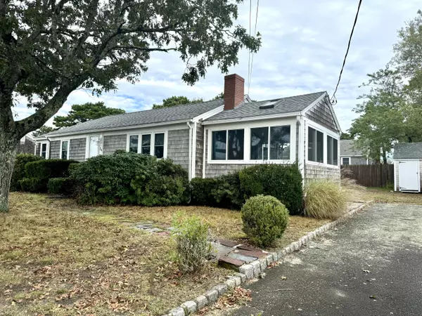 West Dennis, MA 02670,24 Shore Road