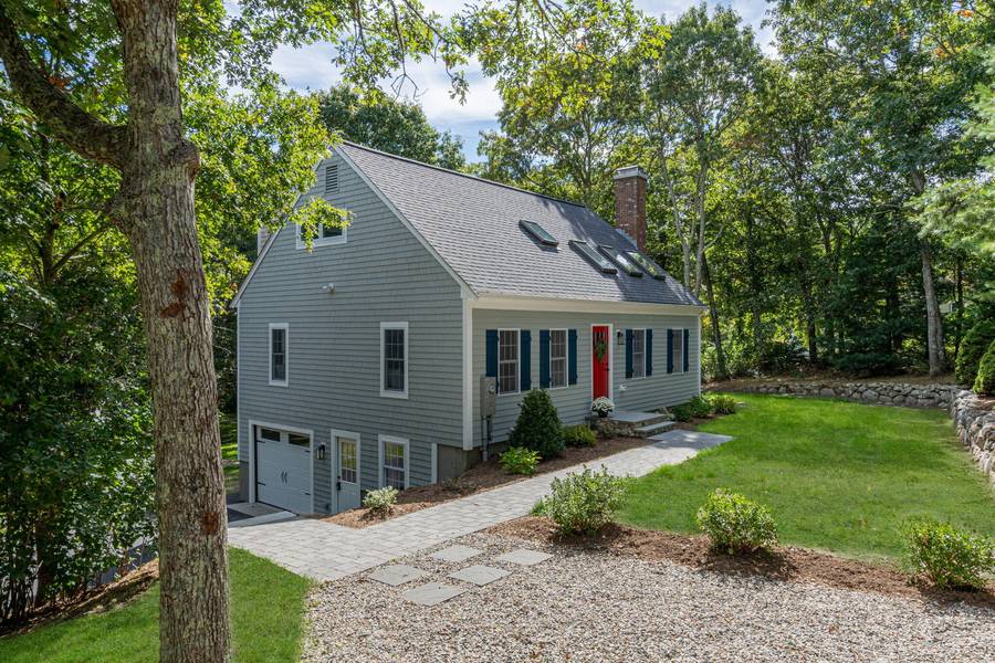 117 Stanhope Road, East Falmouth, MA 02536