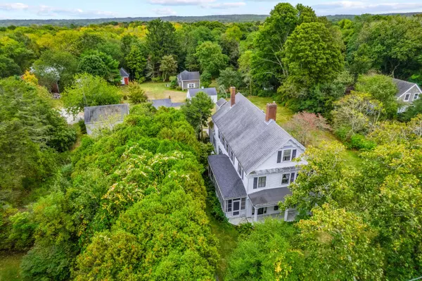 West Barnstable, MA 02668,2414-2416 Meetinghouse Way