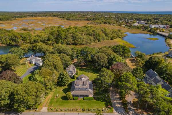 21 North Road, West Harwich, MA 02671