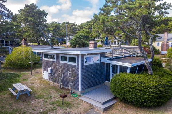 370 Wilson Avenue #E, Wellfleet, MA 02667