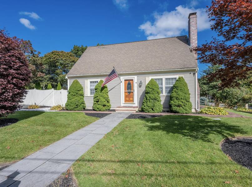 2 Spinning Brook Road, South Yarmouth, MA 02664