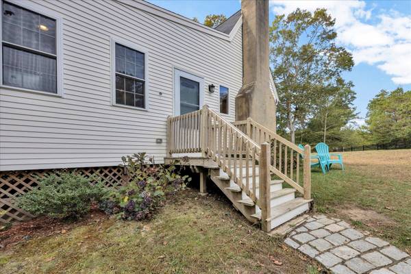 Forestdale, MA 02644,48 Artisan Way