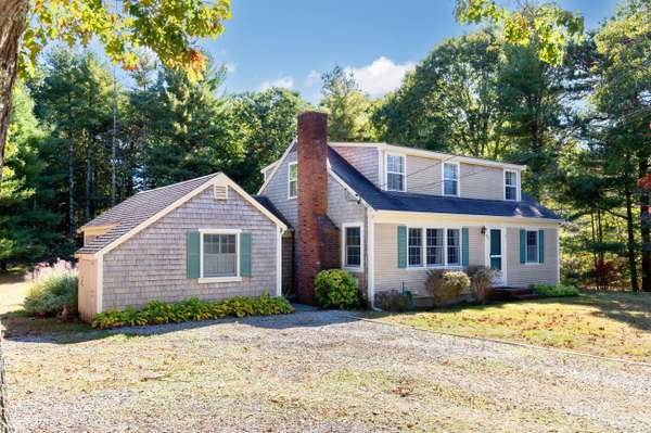 Cotuit, MA 02635,124 Grove Street