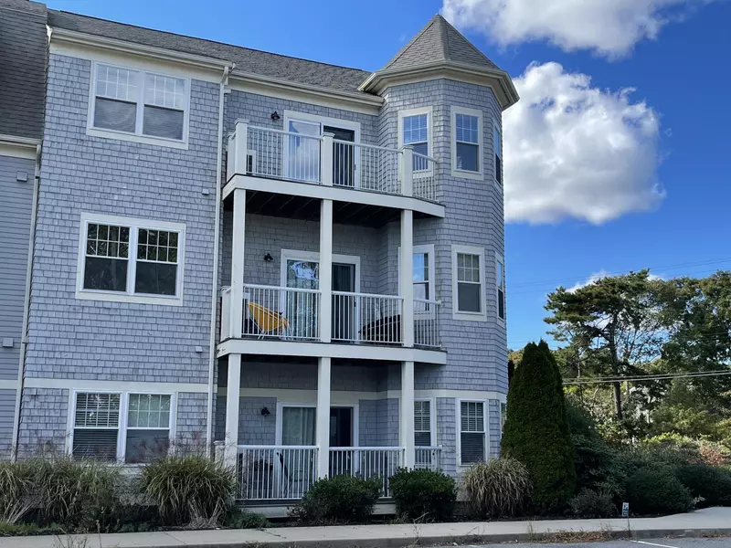 185 Stevens Street #3A, Hyannis, MA 02601